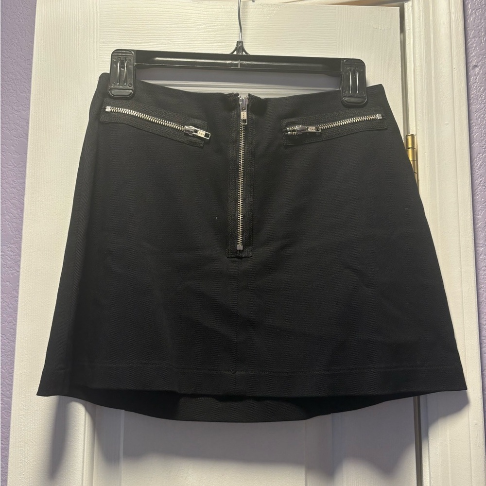 Reformation black zip mini skirt size 4
